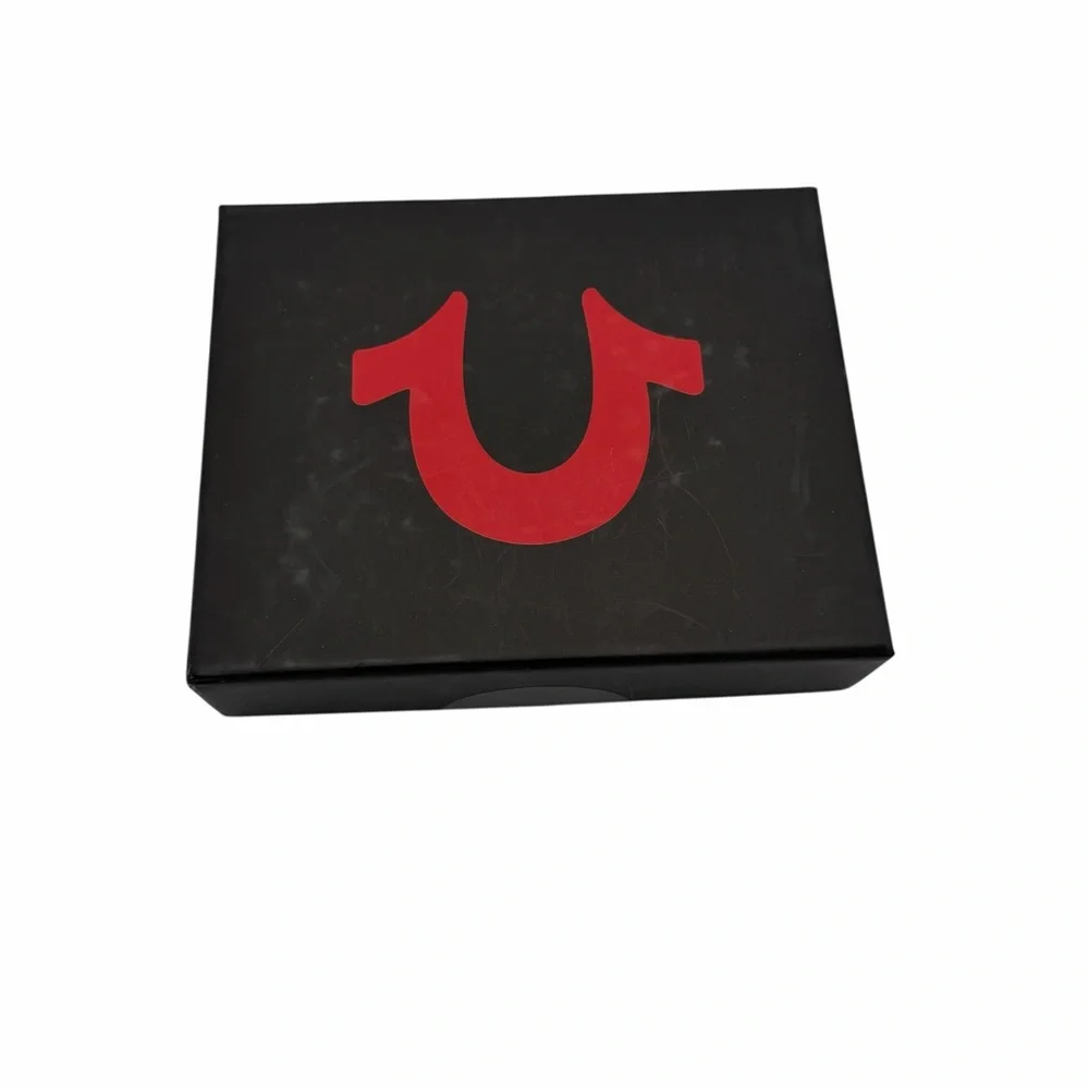 True Religion Genuine Leather RFID Wallet Black Trifold Silver Logo Plaque NIB